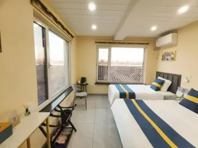 Dandong Youzi Homestay (Dandong Railway Station Yalu River Broken Bridge)