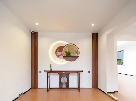 Floral Hotel·This Jubilee Hotel Отели рядом с достопримечательностью «Taishan Polytechnic»