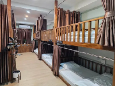 หลับในโฮสเทล