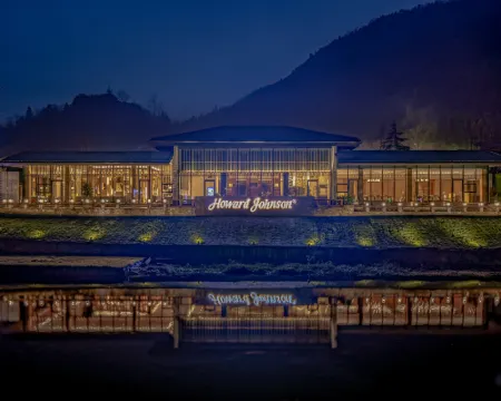 Chengdu Howard Johnson Huashuiwan Hot Springs Resort Hotels in Dayi