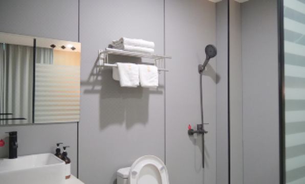 Xinglongxin Business Hotel