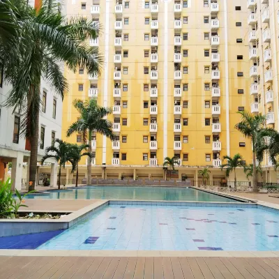 Room 88 Kemang View Apartment Tower Flamboyant Hotels near Revo Town