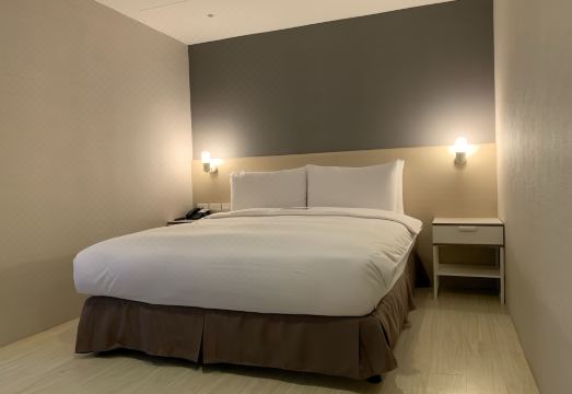 하타고+ 더 앨리