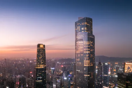Guangzhou Yunge Svelte Retreat Zhiyu Yiju (Zhujiang New Town Tiyu Xilu Metro Station)
