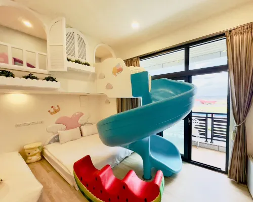 Sun Shine Bed and Breakfast Hotels near Feng Chui Sha