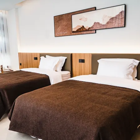 Leshan Zhuyu Hidden Luxury · Mountain View Designer Hotel