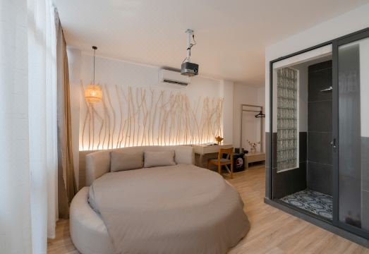 5. 제우스 리빙 -..