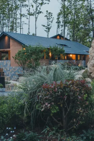 Yinjuxiangli · Huanxi Mountain Homestay Отели рядом с достопримечательностью «Red Army Square»