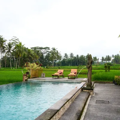 Hening Suite Ubud Hotels near Sambahan