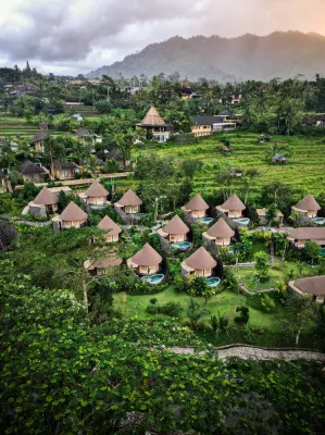The Wapa Lux Tent Hotel dekat Pemandian umum tukad arca