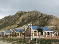 ウス見山·Mountaiview獨庫天路征服者獨山子宿場（獨庫公路）