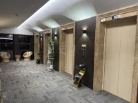 Guiyang Manshe Theme Homestay (Jiaxiulou Qingyun Market Branch) - 2-Star