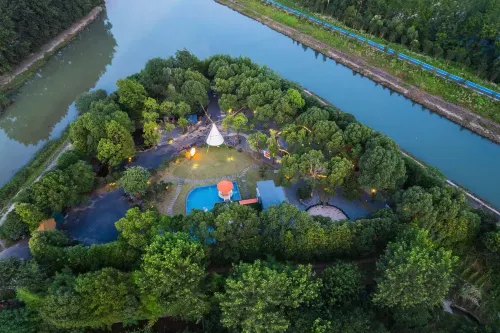 Tiffin Moganshan Su-style garden private soup medicine bath hot spring villa