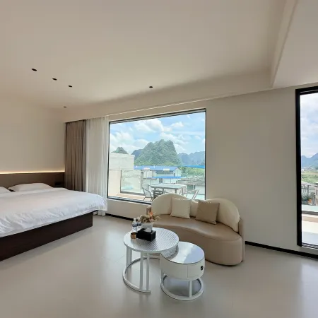 Du'an Manshan Riverside Homestay