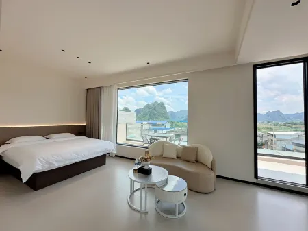 Du'an Manshan Riverside Homestay