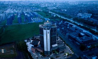 Yitel (Yangzhou Qionghua Building, Ancient Canal, Dongguan Street)