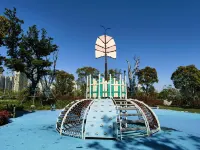 Grammy Holiday Hotel