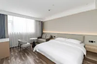 Yazhu Light Luxury Hotel