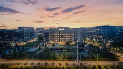 Orange Crystal Hotel Shanghai Hongqiao Airport National Exhibition Center Hotels near Anji Xiaohua Vegetable Market Jiwang Directly Sales Store