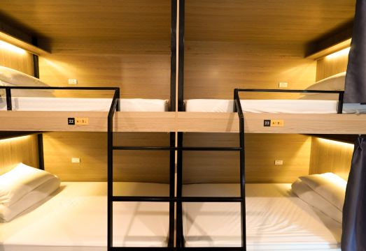 모토고 호스텔 외관 및 공항 근접성 이미지