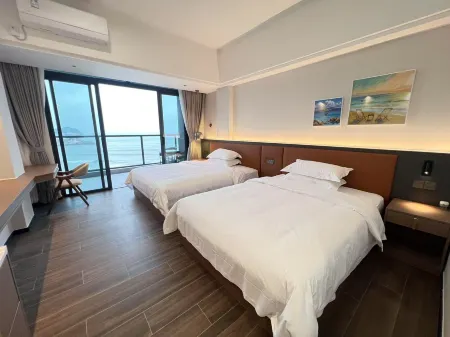 Zhenhaixuan Homestay (Taishan Weijiaowan) Отели рядом с достопримечательностью «Langqin Bay»
