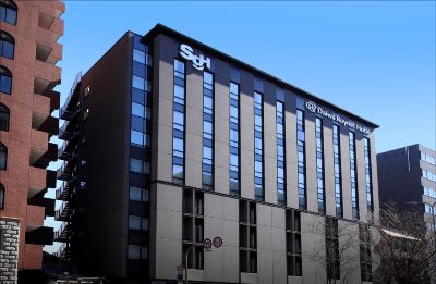 施設外観 ダイワロイネットホテル京都四条烏丸の写真