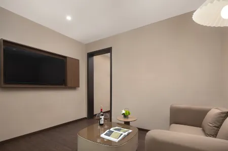 Yue Ning Hotel (Wulingyuan National Scenic Spot Branch of Zhangjiajie National Forest Park) Отели рядом с достопримечательностью «Xibu Street»