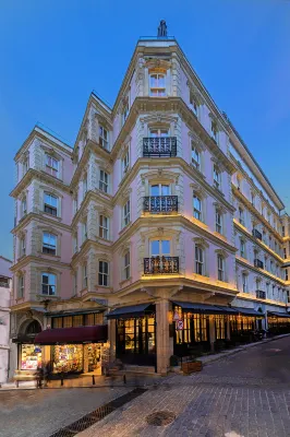 Meroddi Barnathan Hotel Hotel in zona Torre di Galata