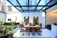 Yuyou My Heart | White Walls and Black Tiles · Yijing Boutique Stay (Dali Ancient City Erhai Gate) - رومانسي