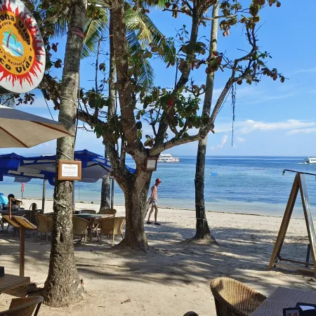 Alona Vida Beach Resort