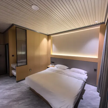 Huidu Hotel