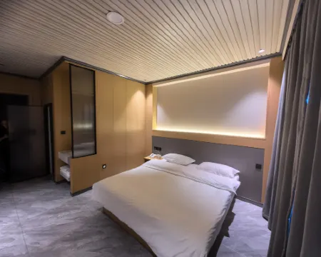 Huidu Hotel Hotels in Xinmin