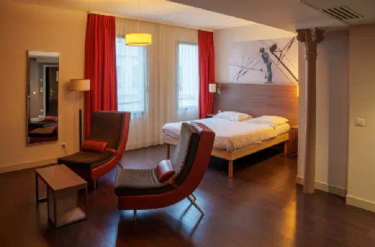 Comfort Aparthotel Saint-Etienne Hotels near Castle de Rochetaillee