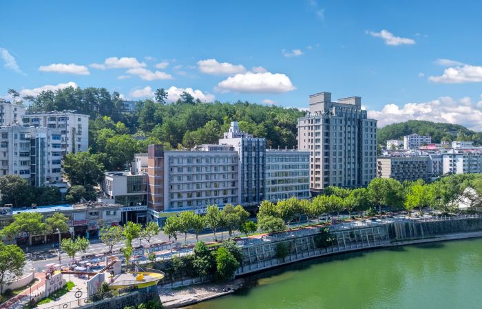 Atour Hotel Qiandao Lake Central Lake District