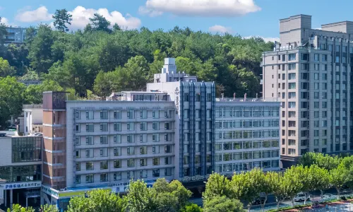 Atour Hotel Qiandao Lake Central Lake District