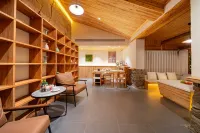 Tingtai Homestay (Titian Scenic Area)