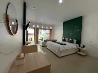 Santa Monica Resort Hotels in Caringin