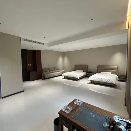 Anxin Business Hotel