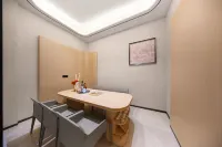 Fengsheng·Interstellar Hotel (Yiwu Global Digital Trade Center International Business City)