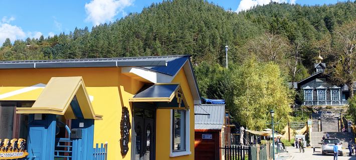 66 Russian-style Scenic View Guesthouse (Hengdao Church of Our Lady of the Presentation) Hotels in Hailin