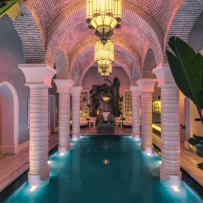 The Source Hotel Music & Spa Các khách sạn gần Bãi biển đỏ