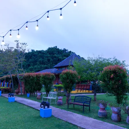 Khaoyai Nature Life and Tour Отели рядом с достопримечательностью «Ресторан Midwinter Green»