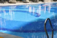 Howard Johnson Changsheng Plaza Meizhou - Pool