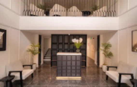 Than Van Nhiep阿瑪納精品飯店 Anasa shop附近的飯店