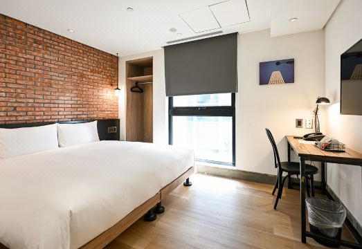 CHECK inn Taipei Songjiang(雀客旅馆台北松江), Taipei - 2026 Prices & Reviews ...