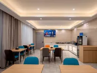 7 Days Hotel Premium - breakfast