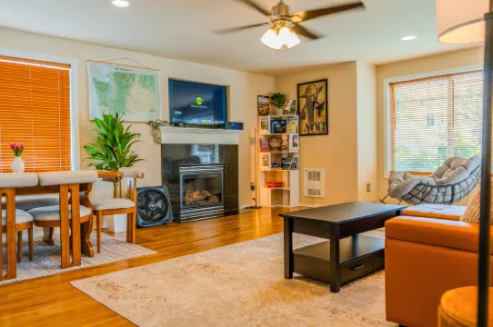 Luxury Modern Home Near Green Lake, Seattle