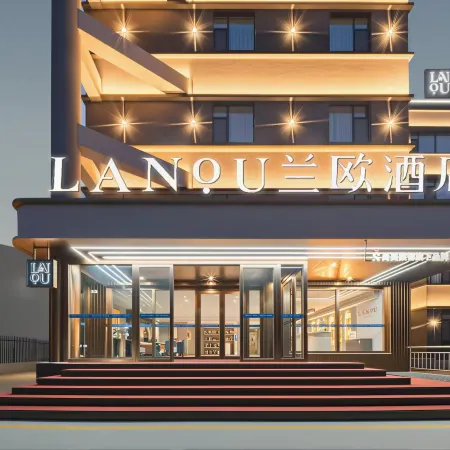 Lan'ou Hotel (Dadi Zhongyang Plaza Branch, Unity East Street, Kuitun City)