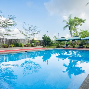 Microtel by Wyndham Cabanatuan