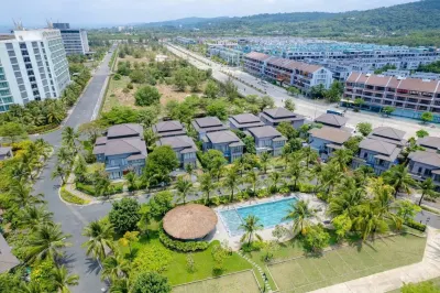 V-Luxury Villas Phu Quoc Hotels in 